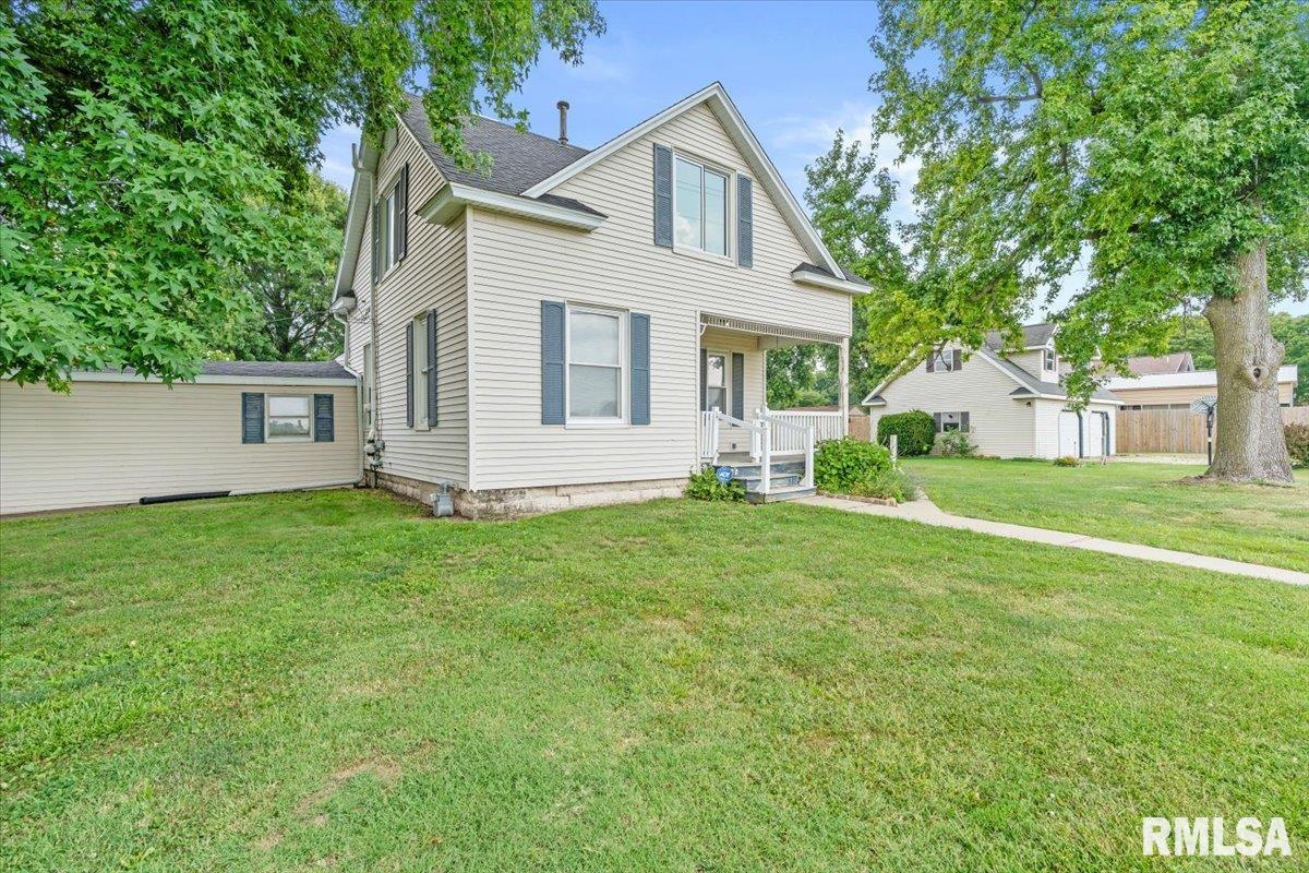 822 W SOUTH Street Girard IL