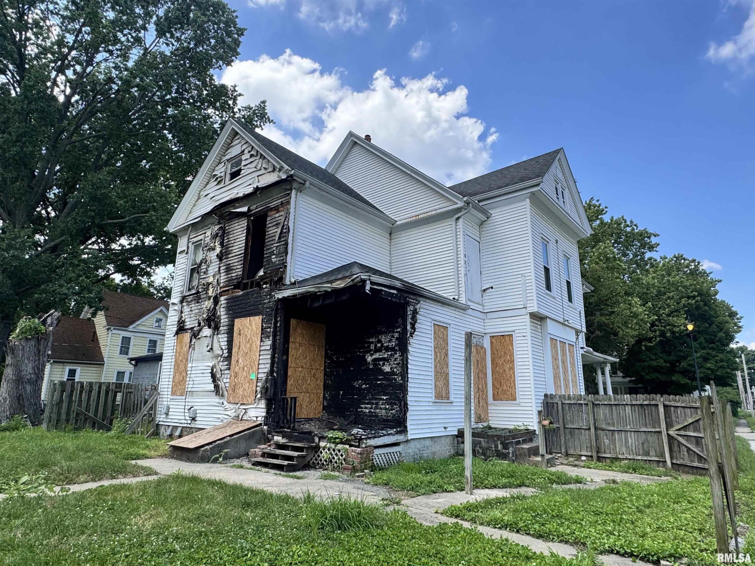1058 N 6TH Street Springfield IL