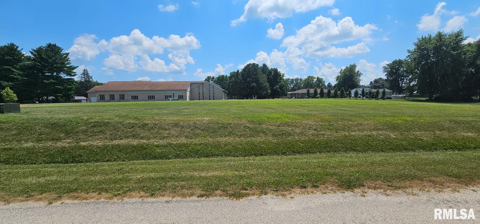 108 COTTONWOOD Court Williamsfield IL