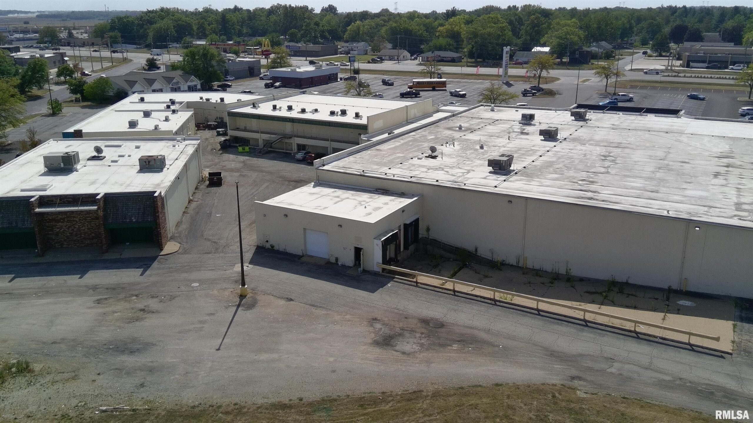 3245 COURT Street Pekin IL