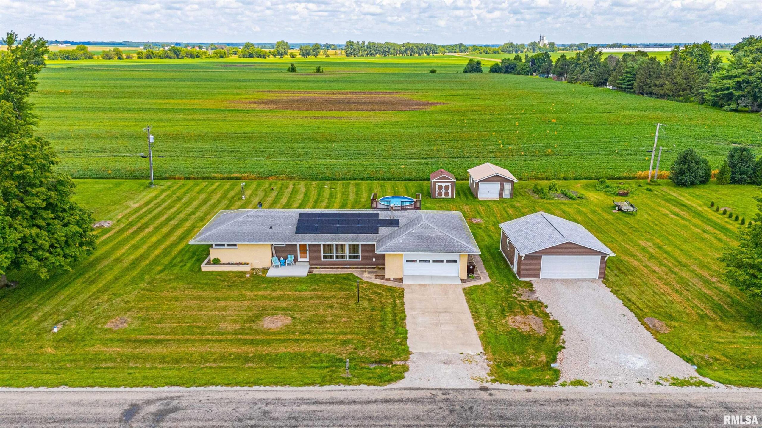 1390 AIRPORT Road Lincoln IL