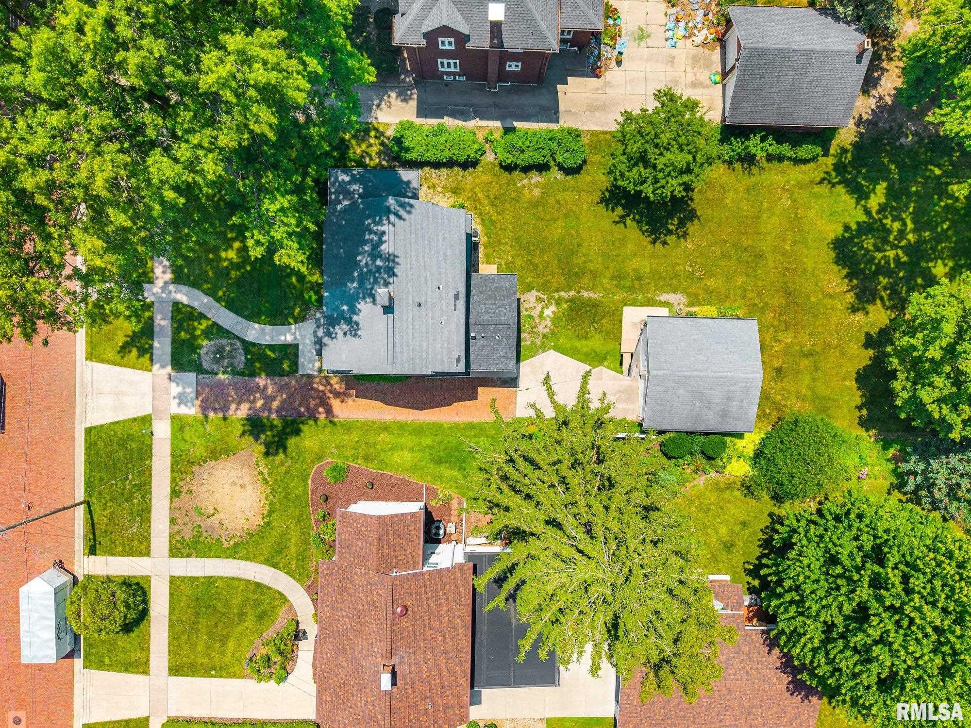 1652 N CHERRY Street Galesburg IL