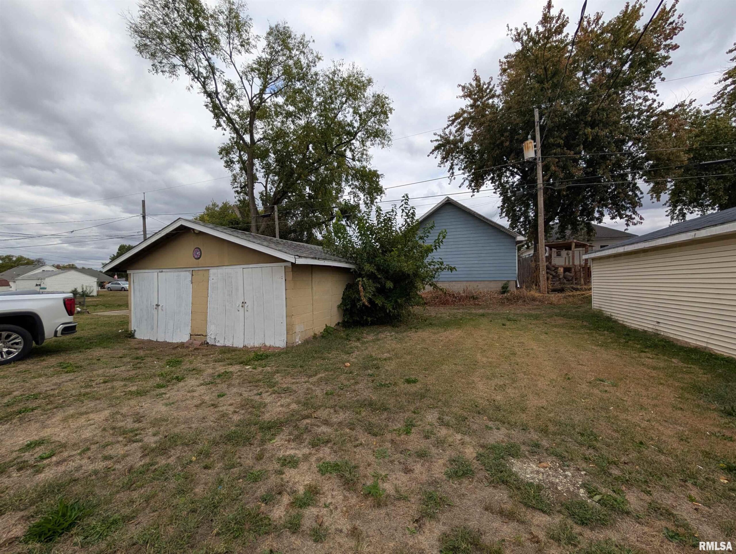1407 MARTHA Street Pekin IL