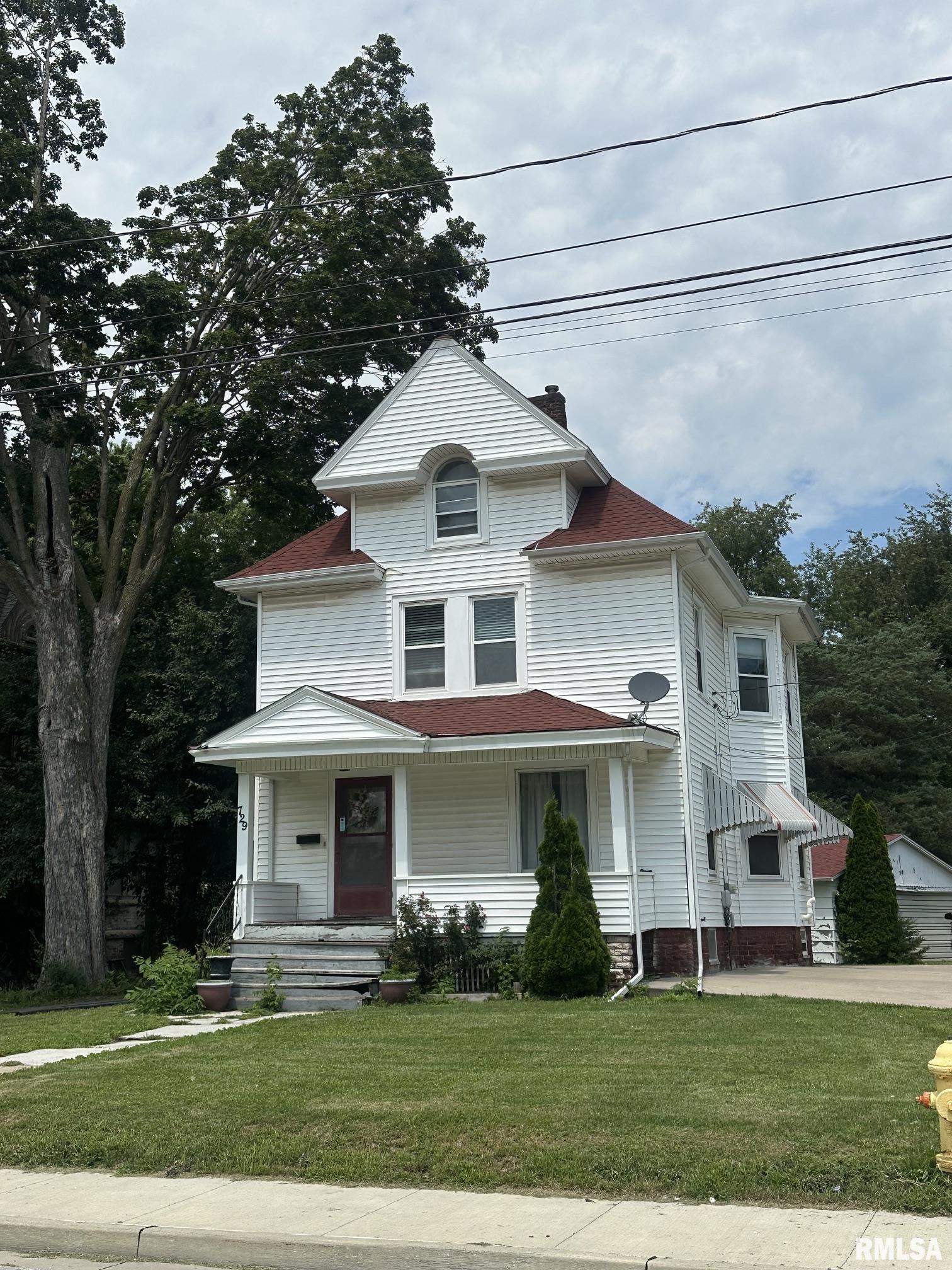 729 MONMOUTH Boulevard Galesburg IL