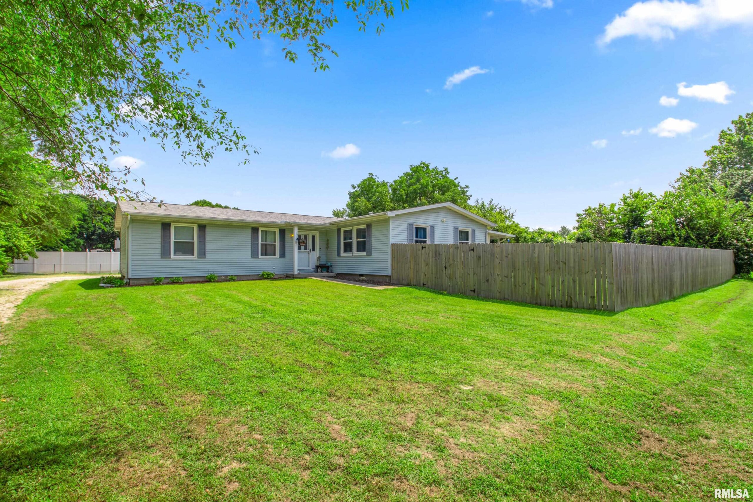 1342 LAKEVIEW Avenue East Peoria IL