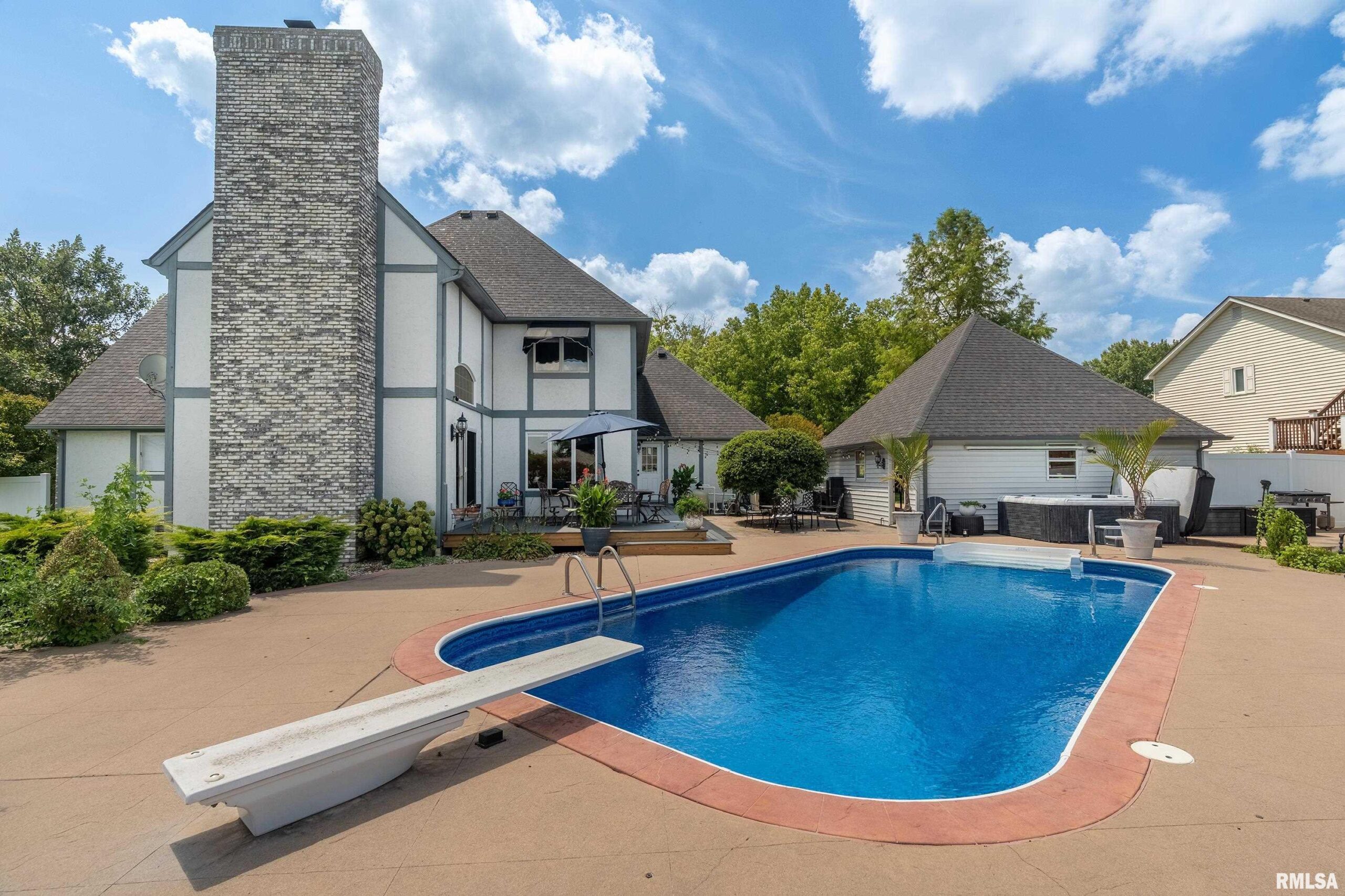 205 Dinah Lane Marion IL
