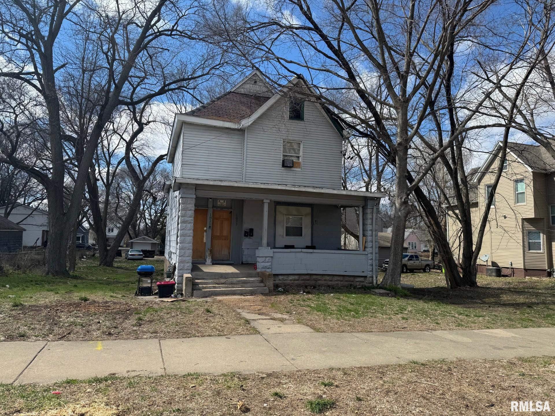 1823 1825 LINN Street Peoria IL