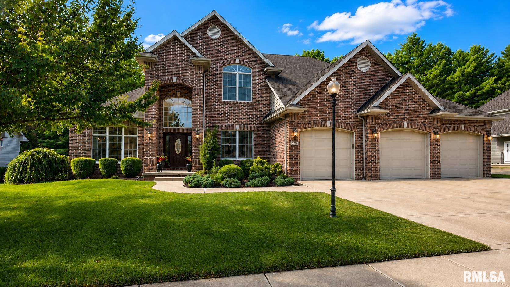 5720 W FORESTWOOD Drive Peoria IL
