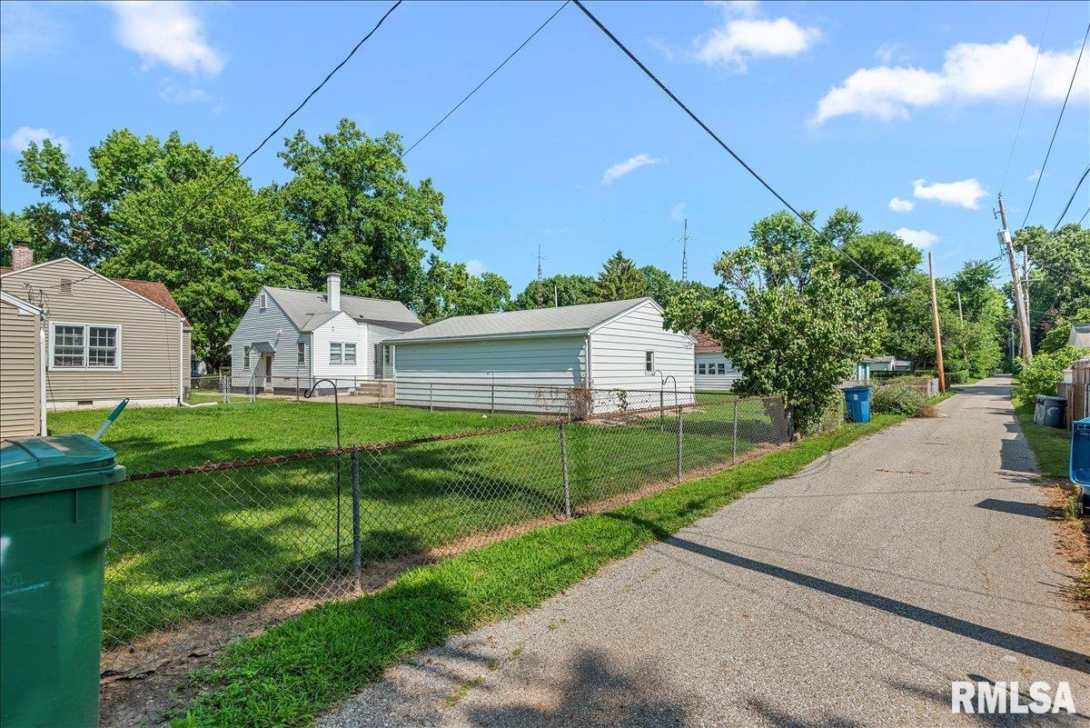 2212 S Pasfield Street Springfield IL