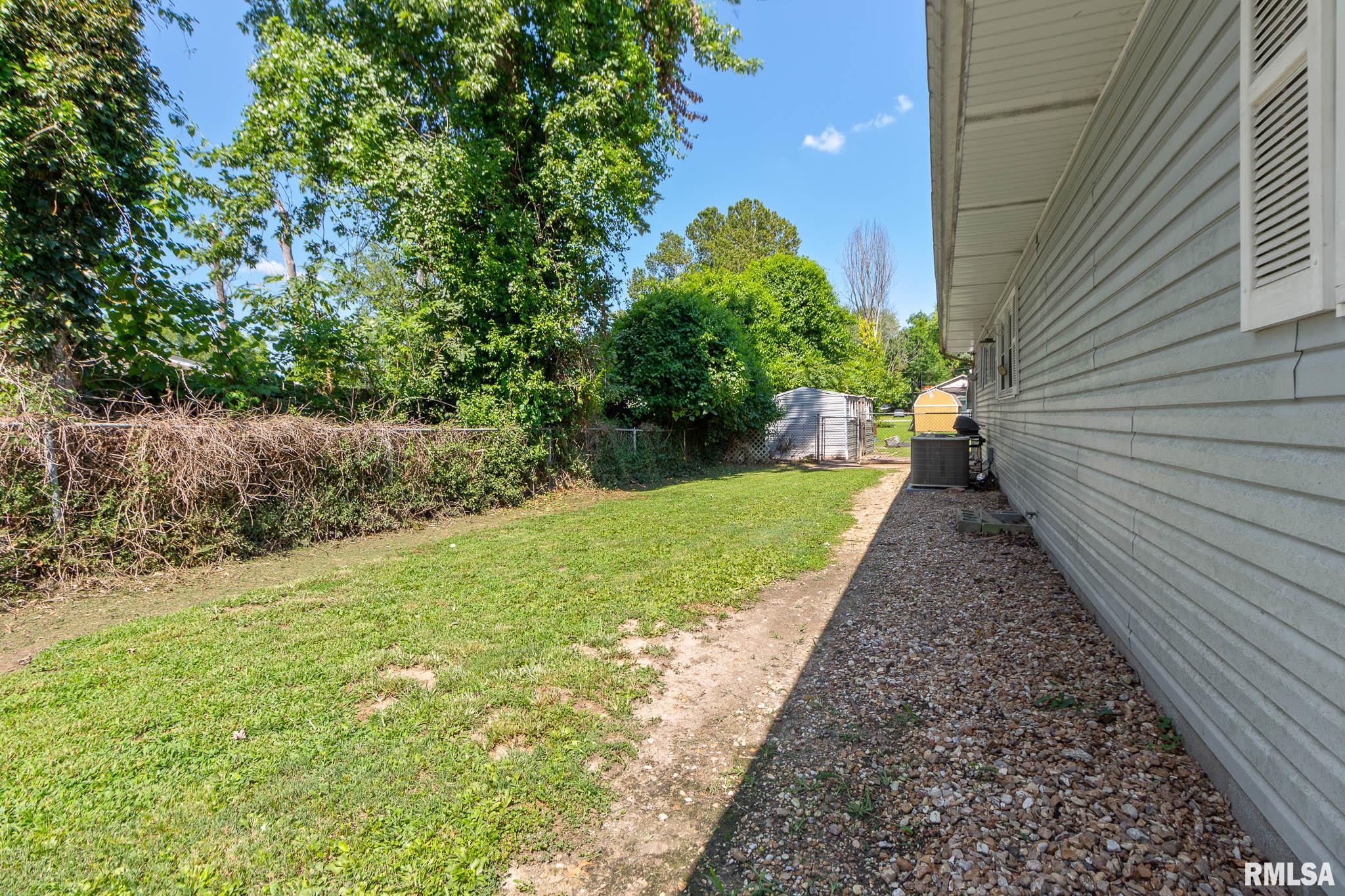 613 W Stotlar Street West Frankfort IL