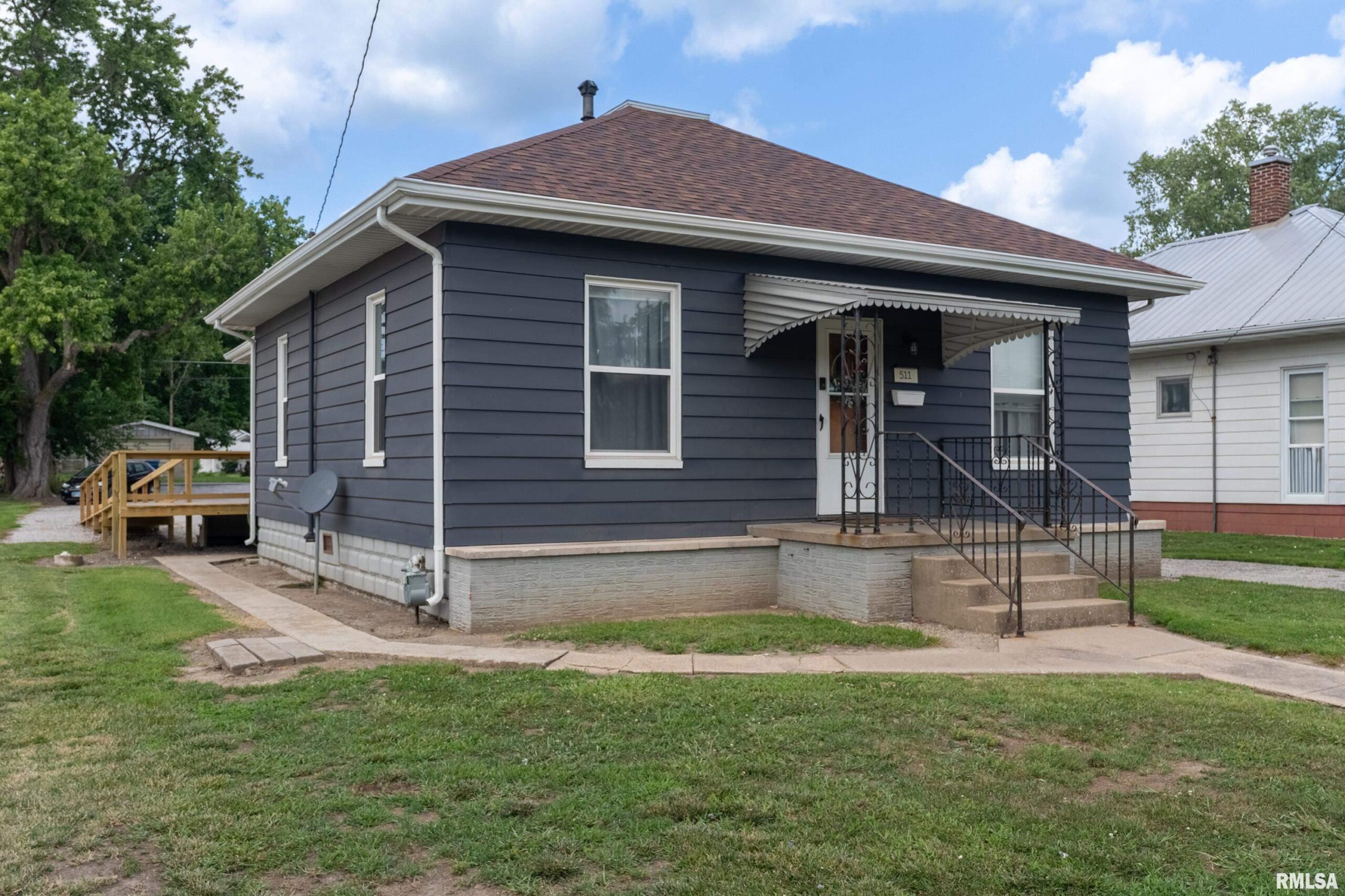511 S WASHINGTON Street Duquoin IL
