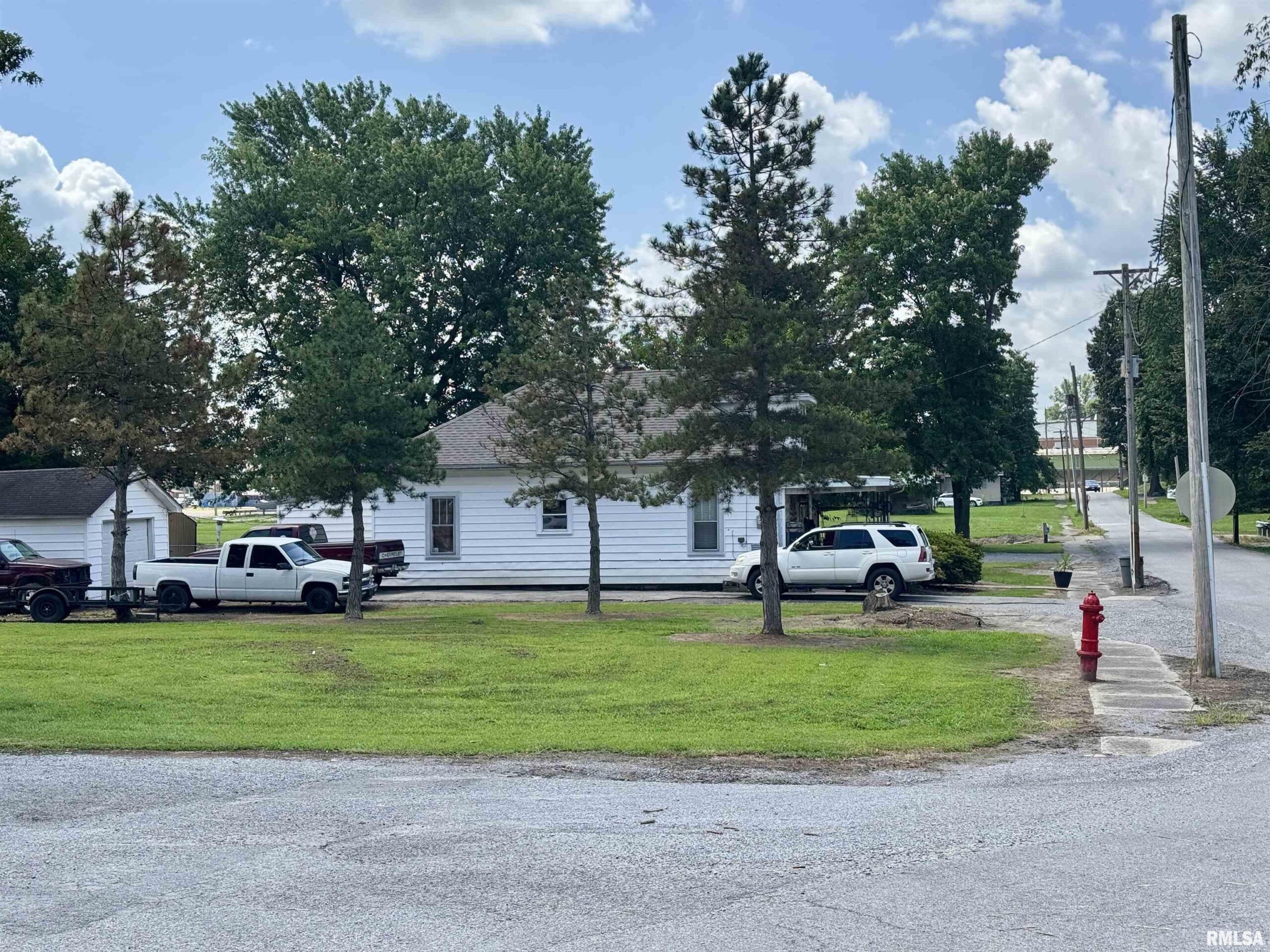 704 N WALKER Street Marion IL
