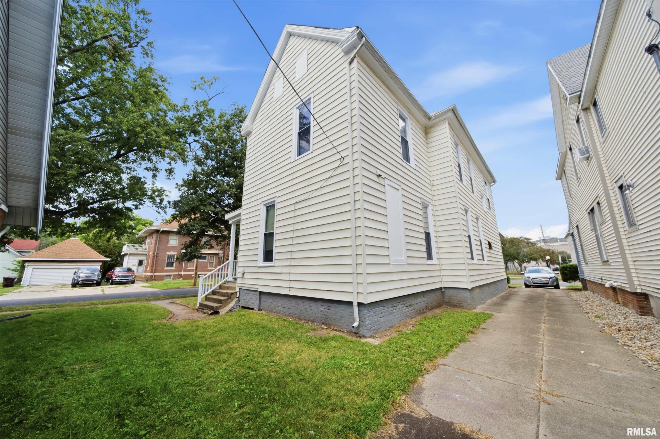 1420 W BARKER Avenue Peoria IL