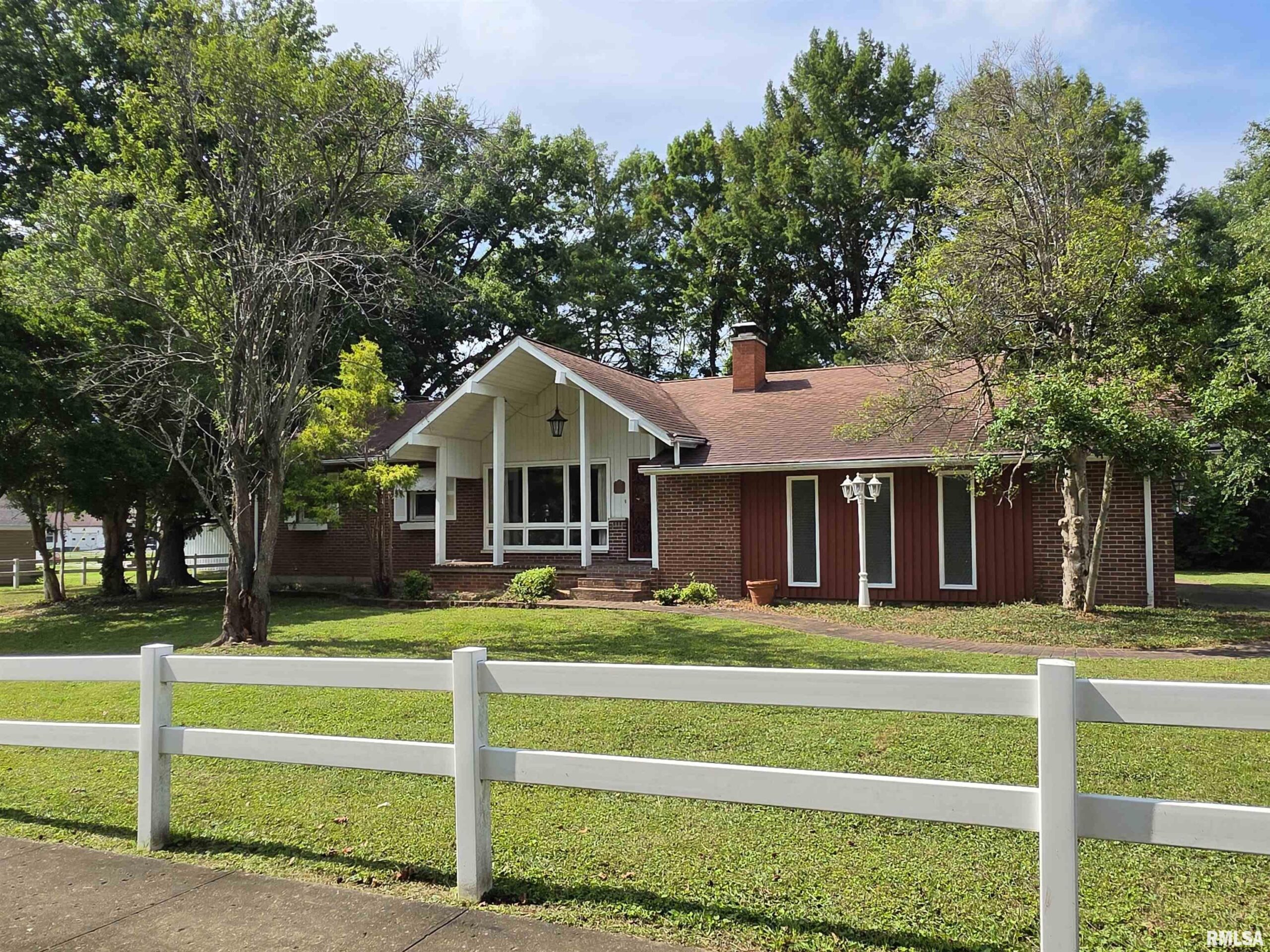 600 W 9th Street Johnston City IL