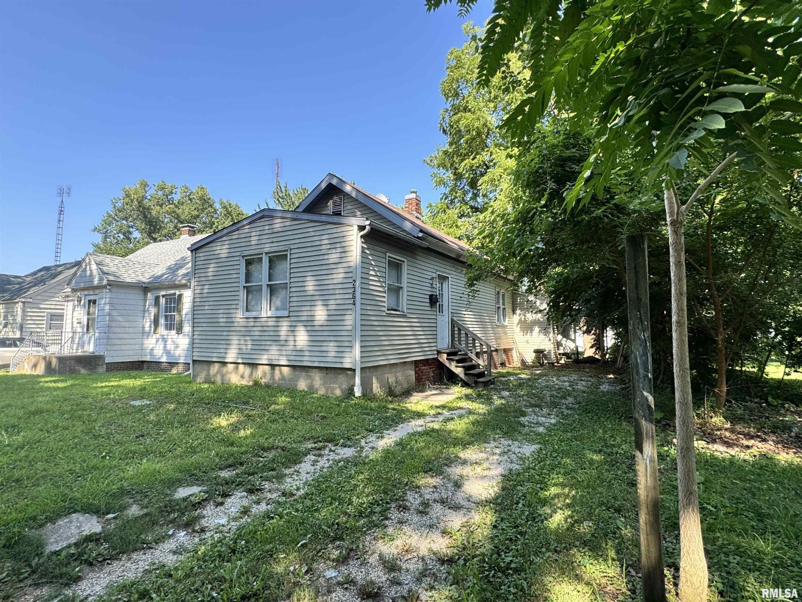 2364 S 13TH Street Springfield IL