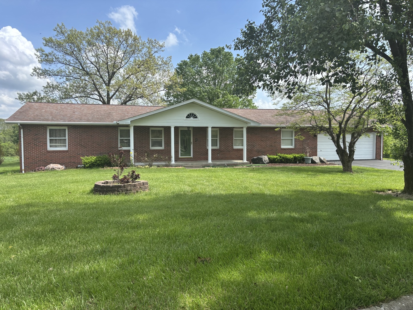 208 HOLLY Terrace Anna IL