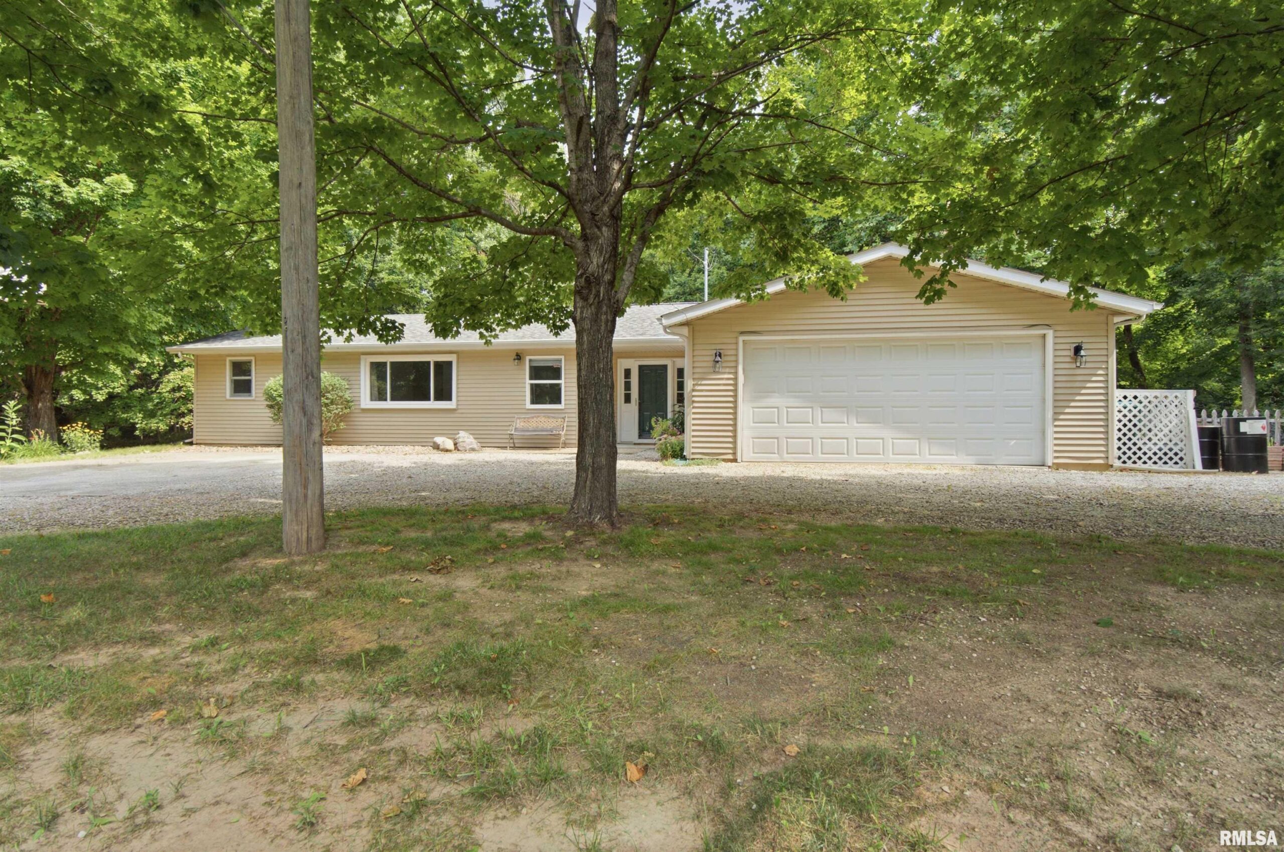 206 ALCONBURY Road Metamora IL