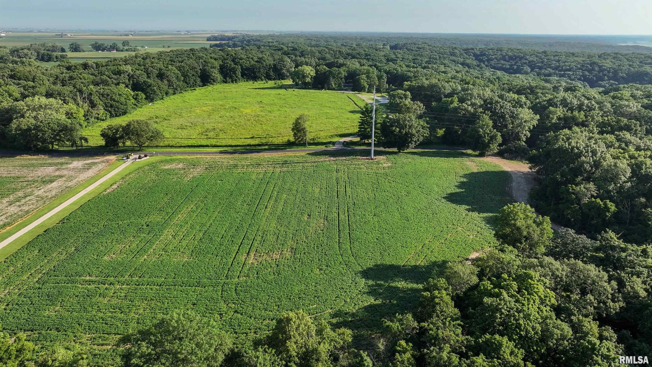 00 SINGING WOODS Road Edelstein IL