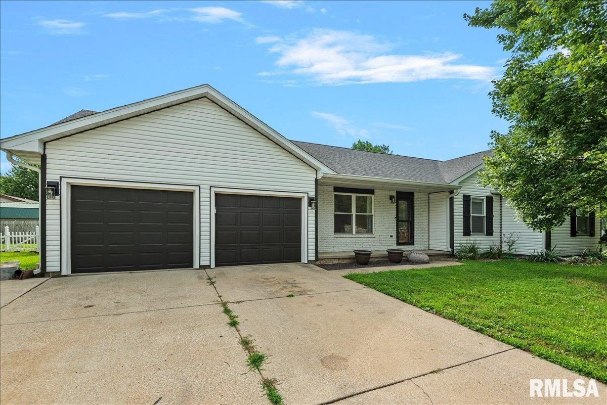 401 N Violet Drive Auburn IL