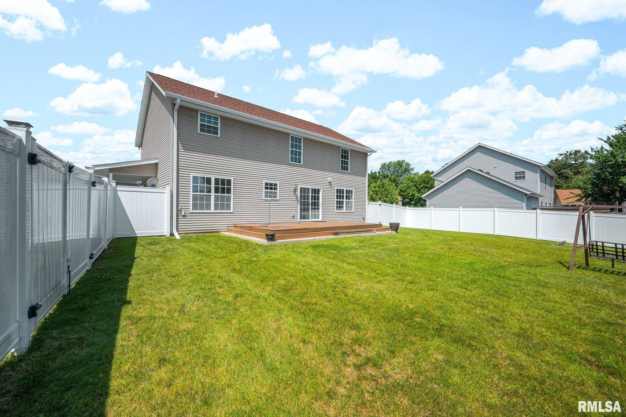 100 STONE CREEK Court East Peoria IL