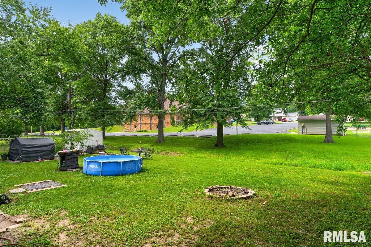 103 WILLOW Road Rochester IL