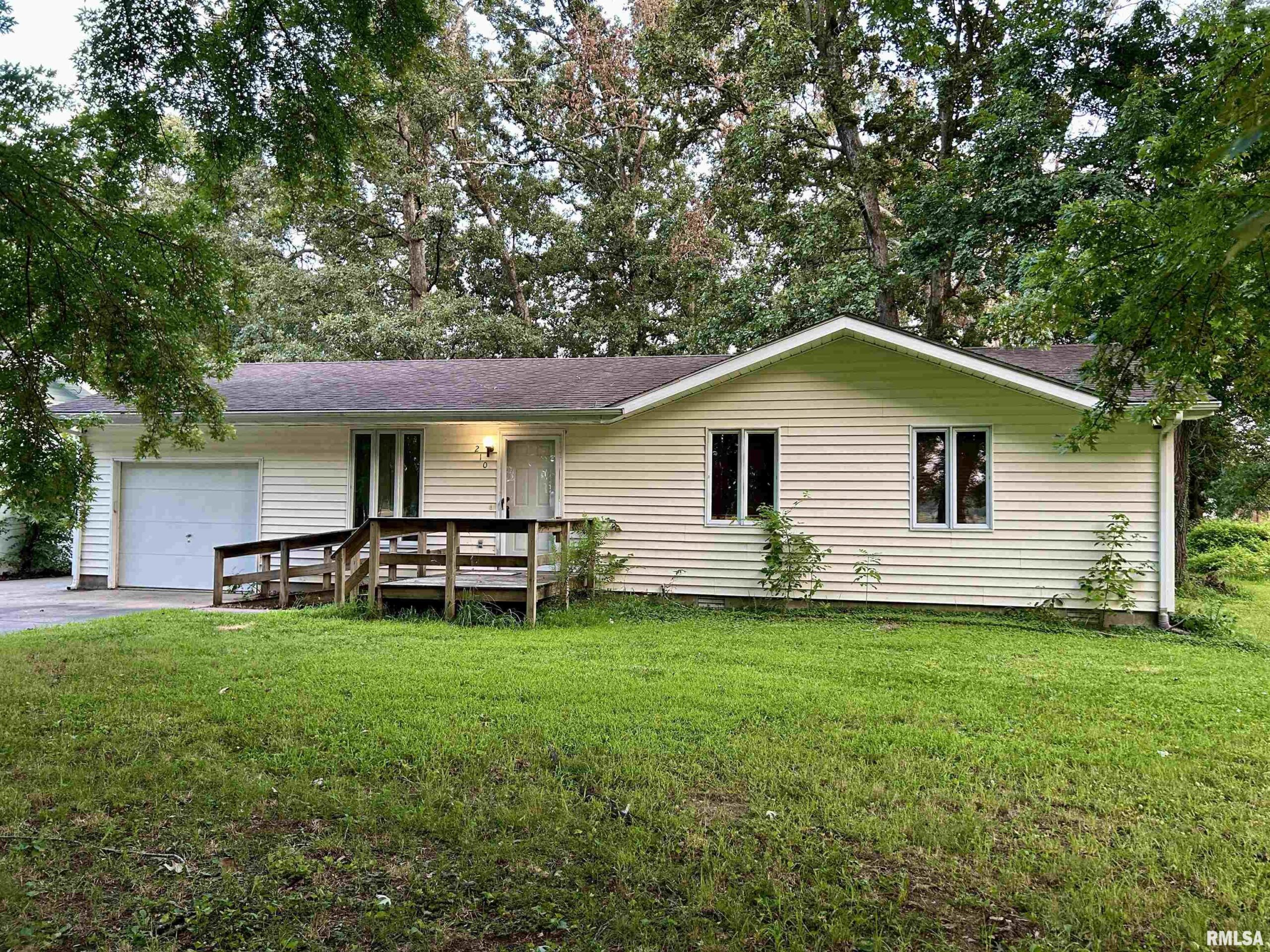 210 E 19TH Street C Metropolis IL