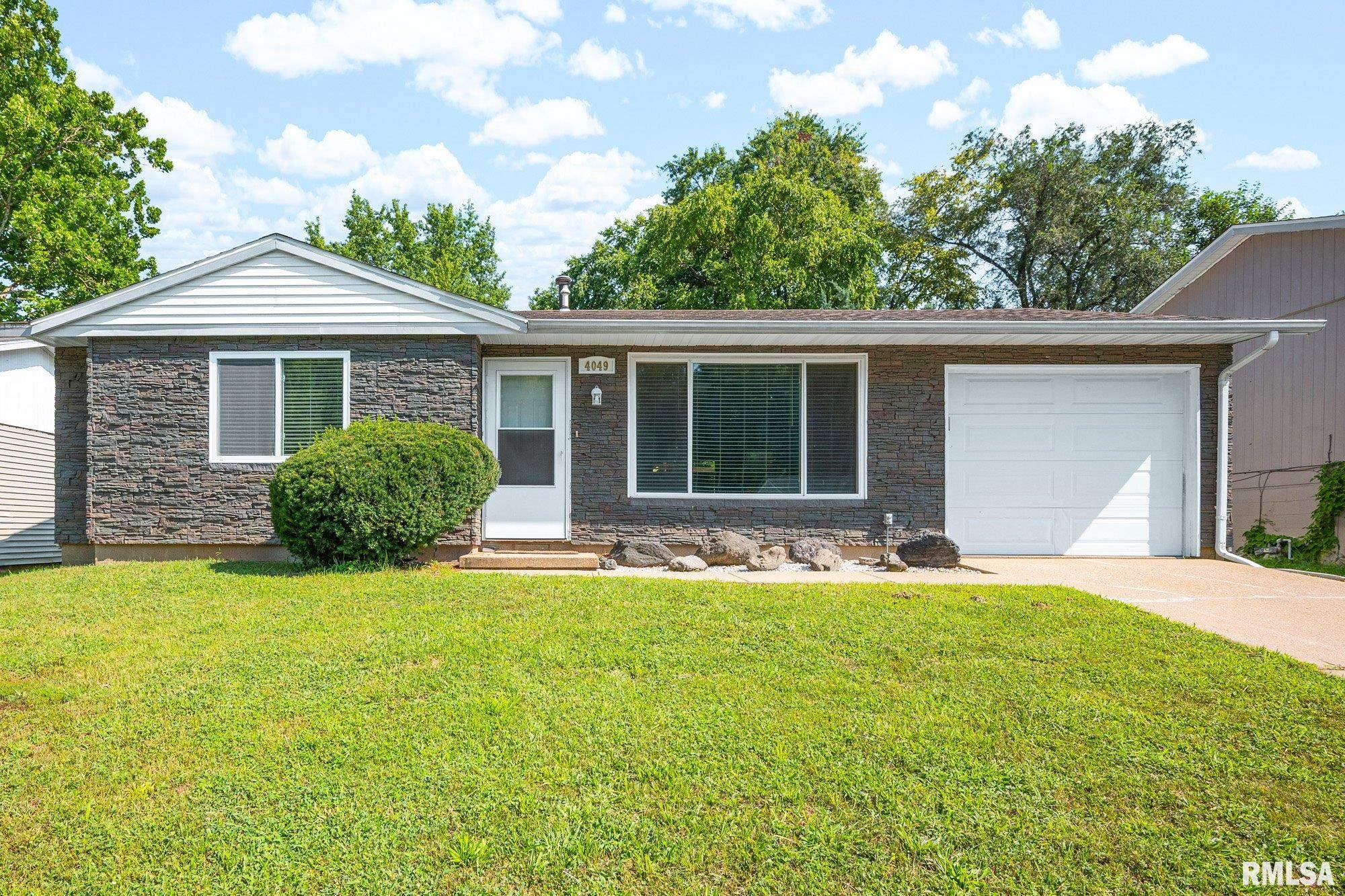4049 W HILLMONT Road Peoria IL