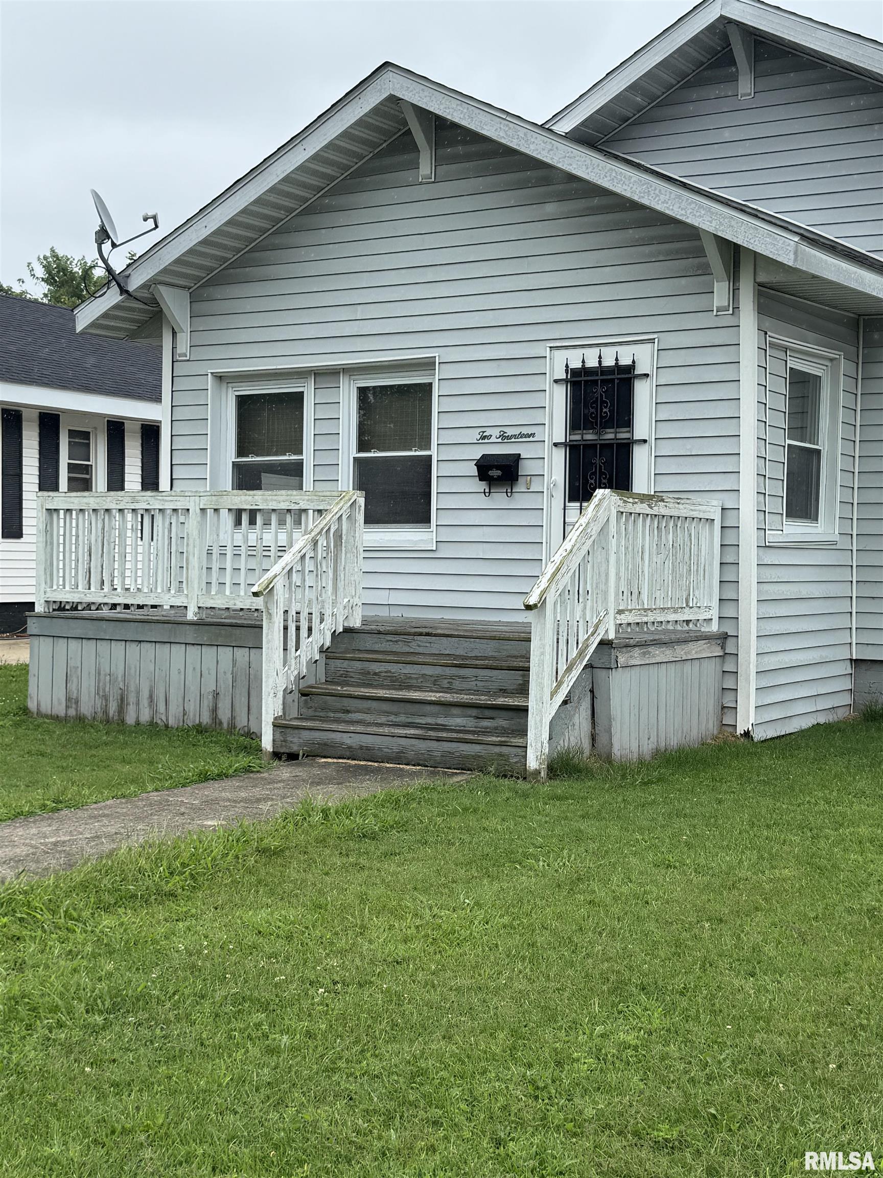 214 S MAIN Street Zeigler IL