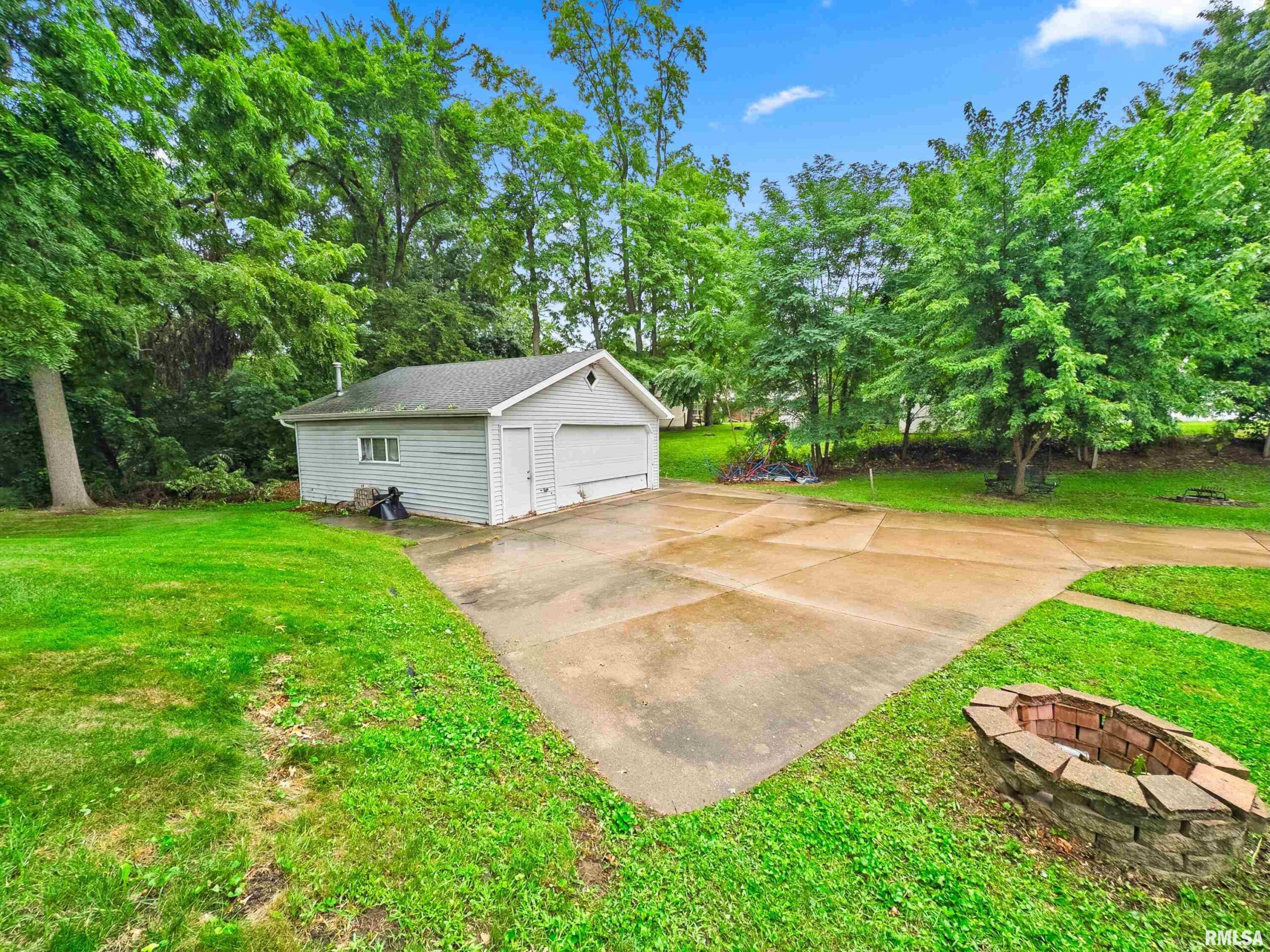 1205 N CORONADO Drive Peoria IL