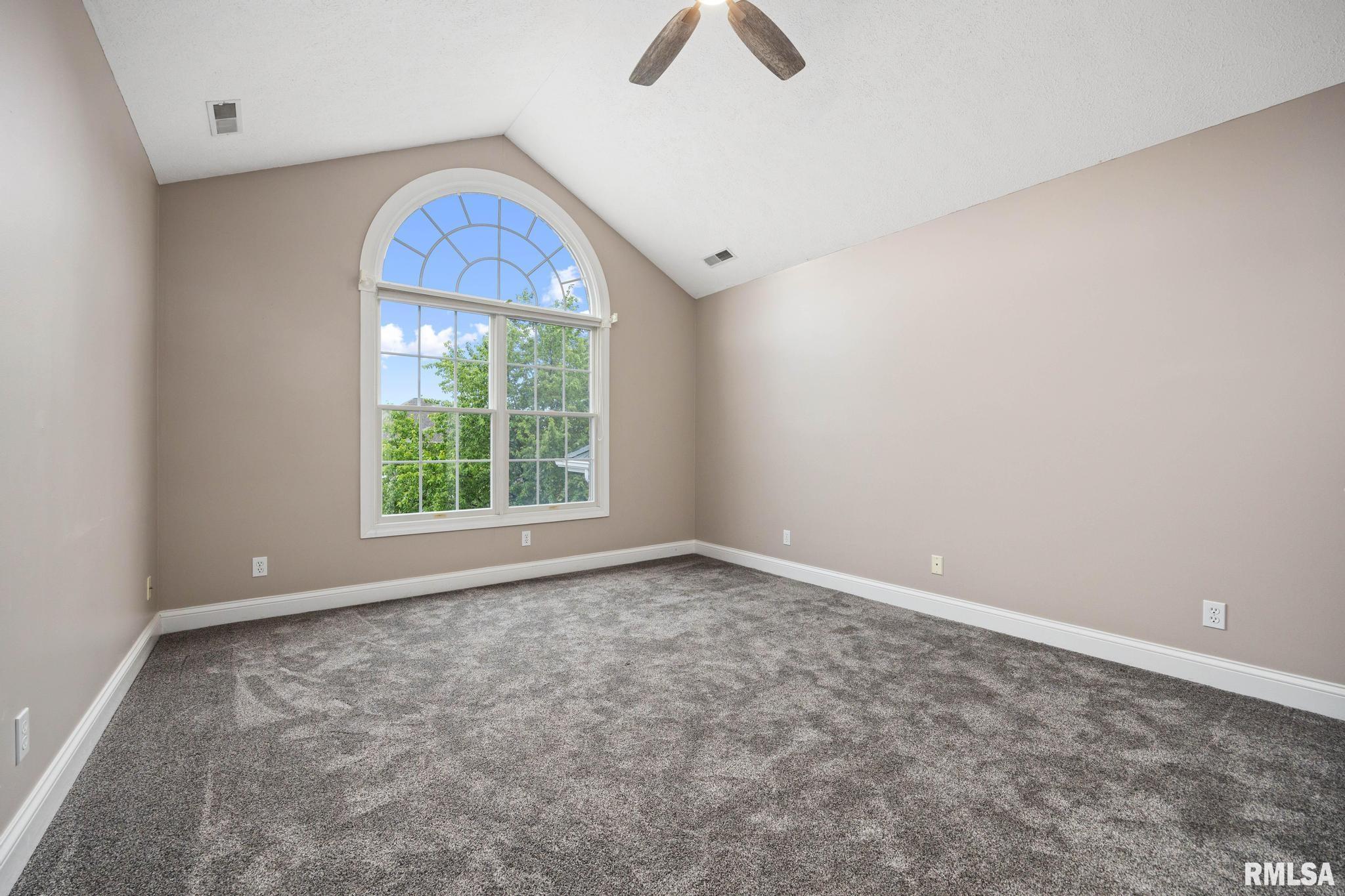 4928 N DEERMEADOW Drive Peoria IL
