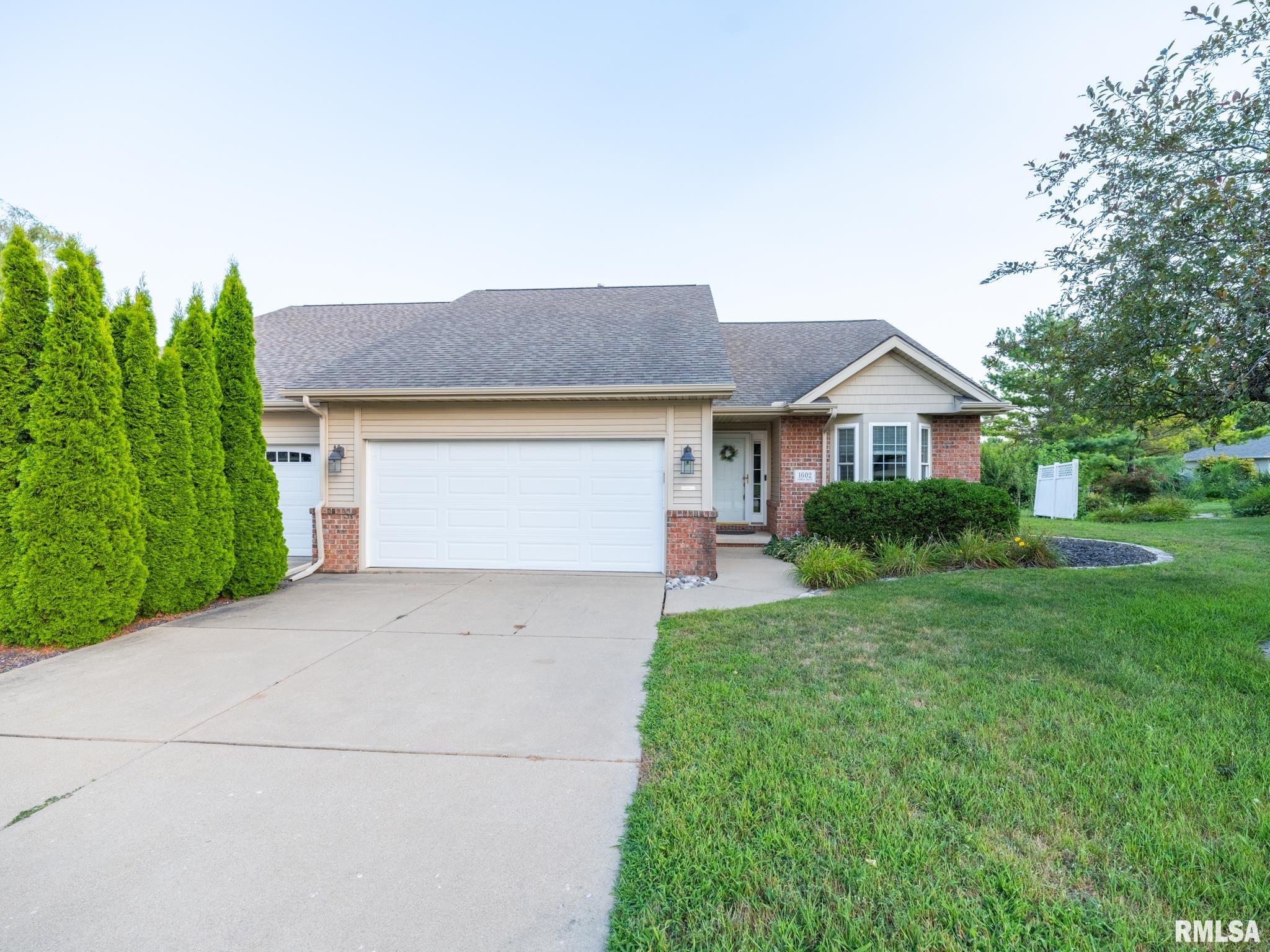 1602 INDIGO Drive Morton IL