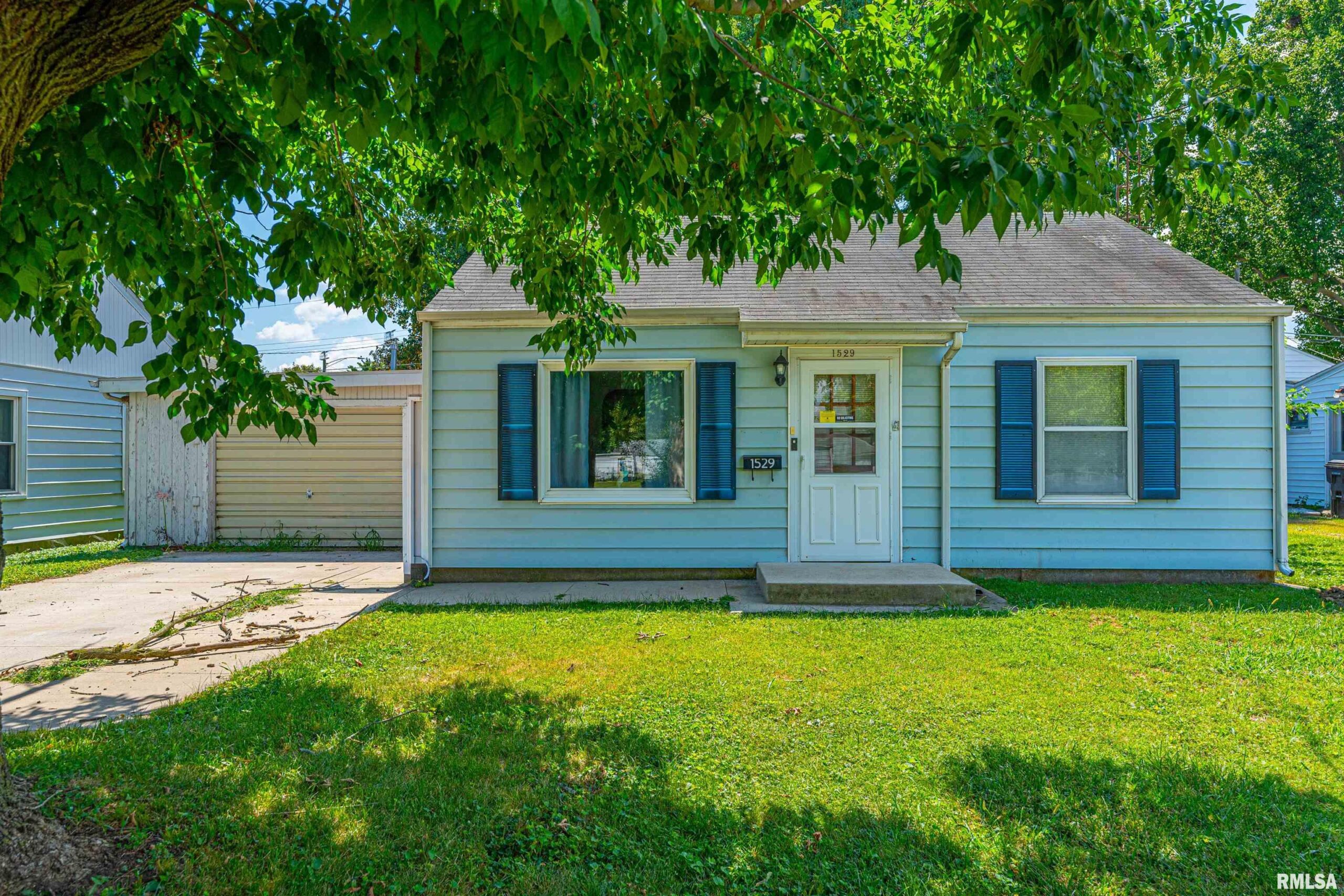 1529 Pulaski Street Lincoln IL