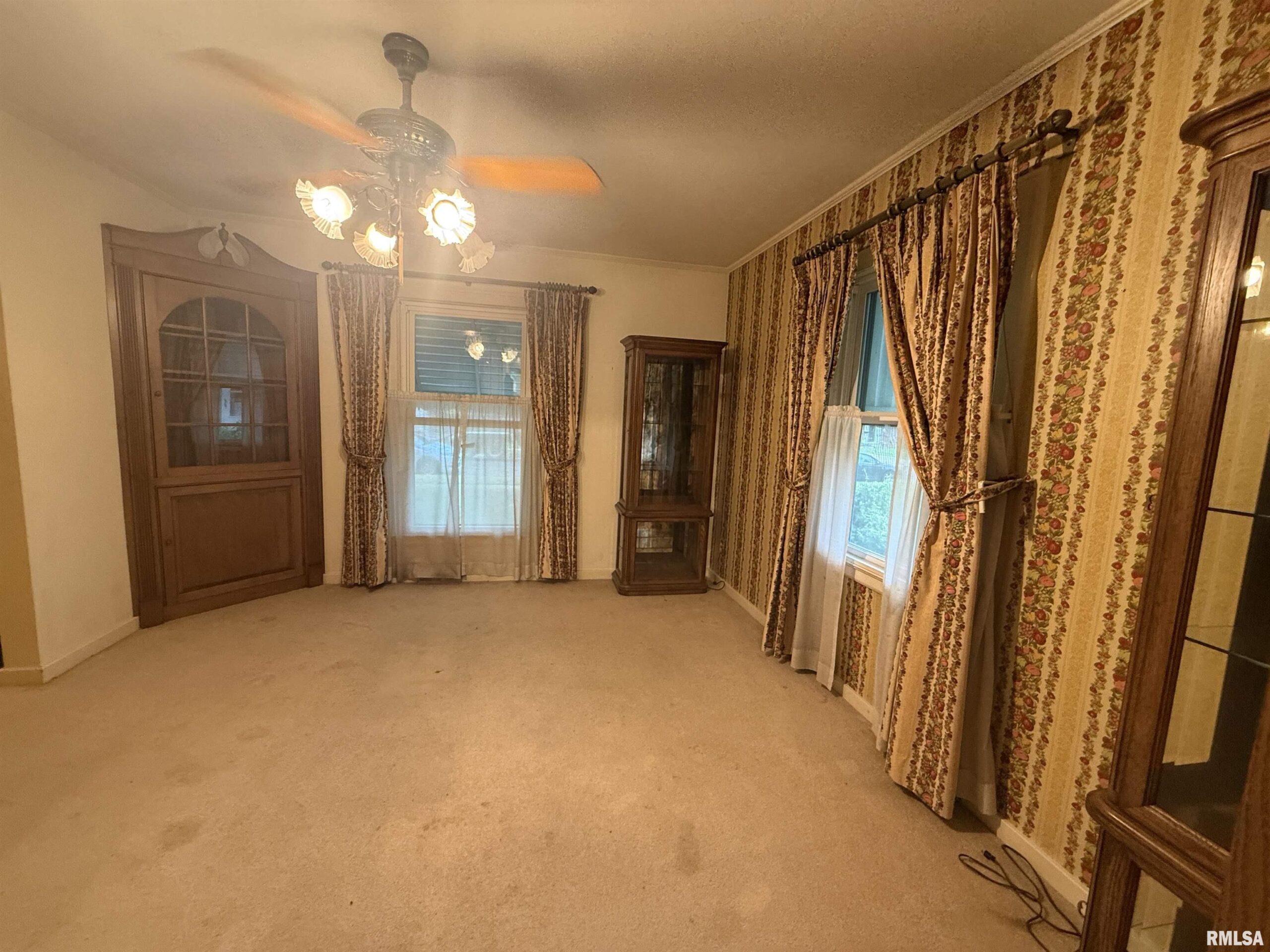 807 ELDRIDGE Street Washington IL