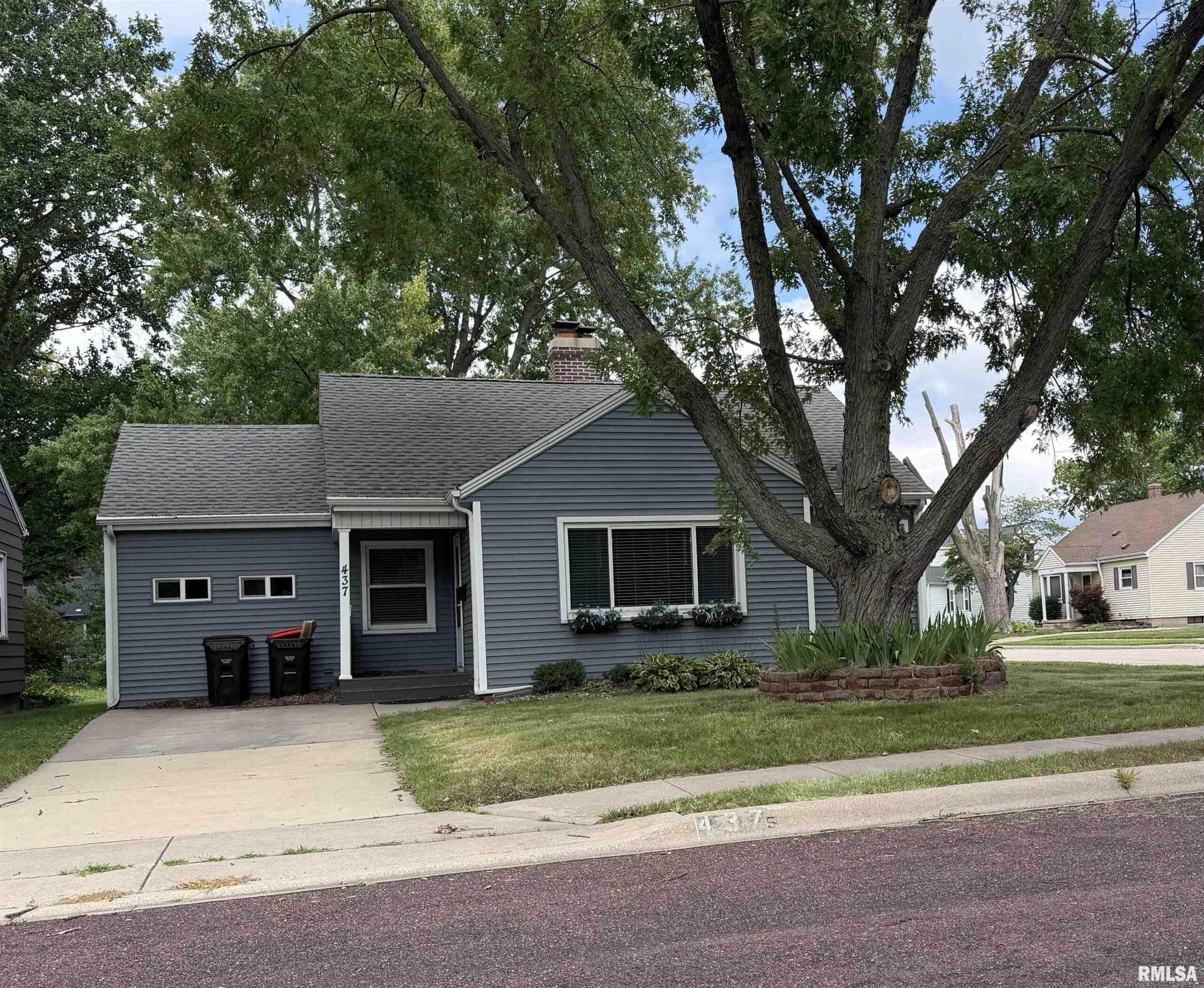 437 N KANSAS Avenue Morton IL