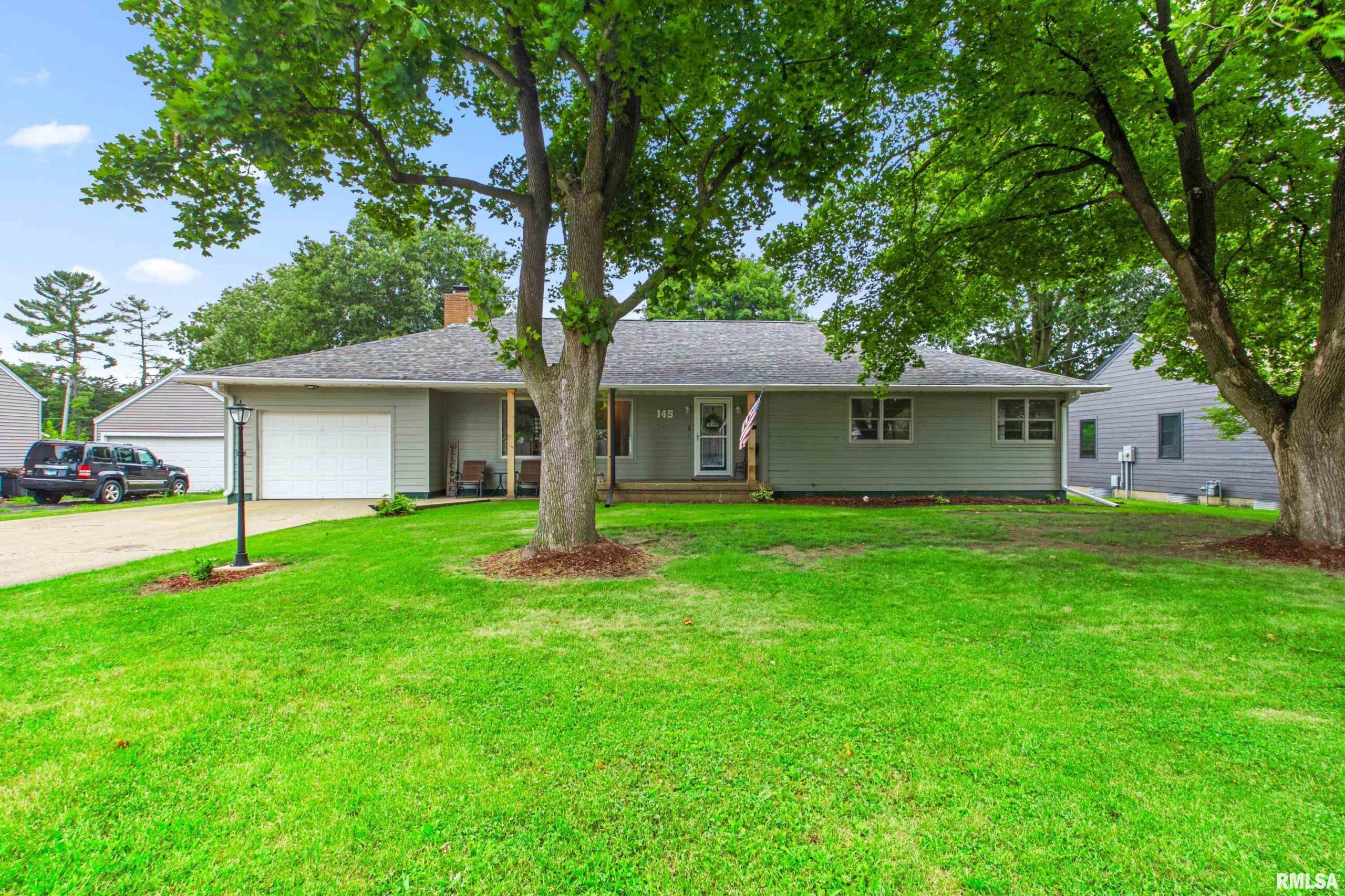 145 N PARK Drive Canton IL