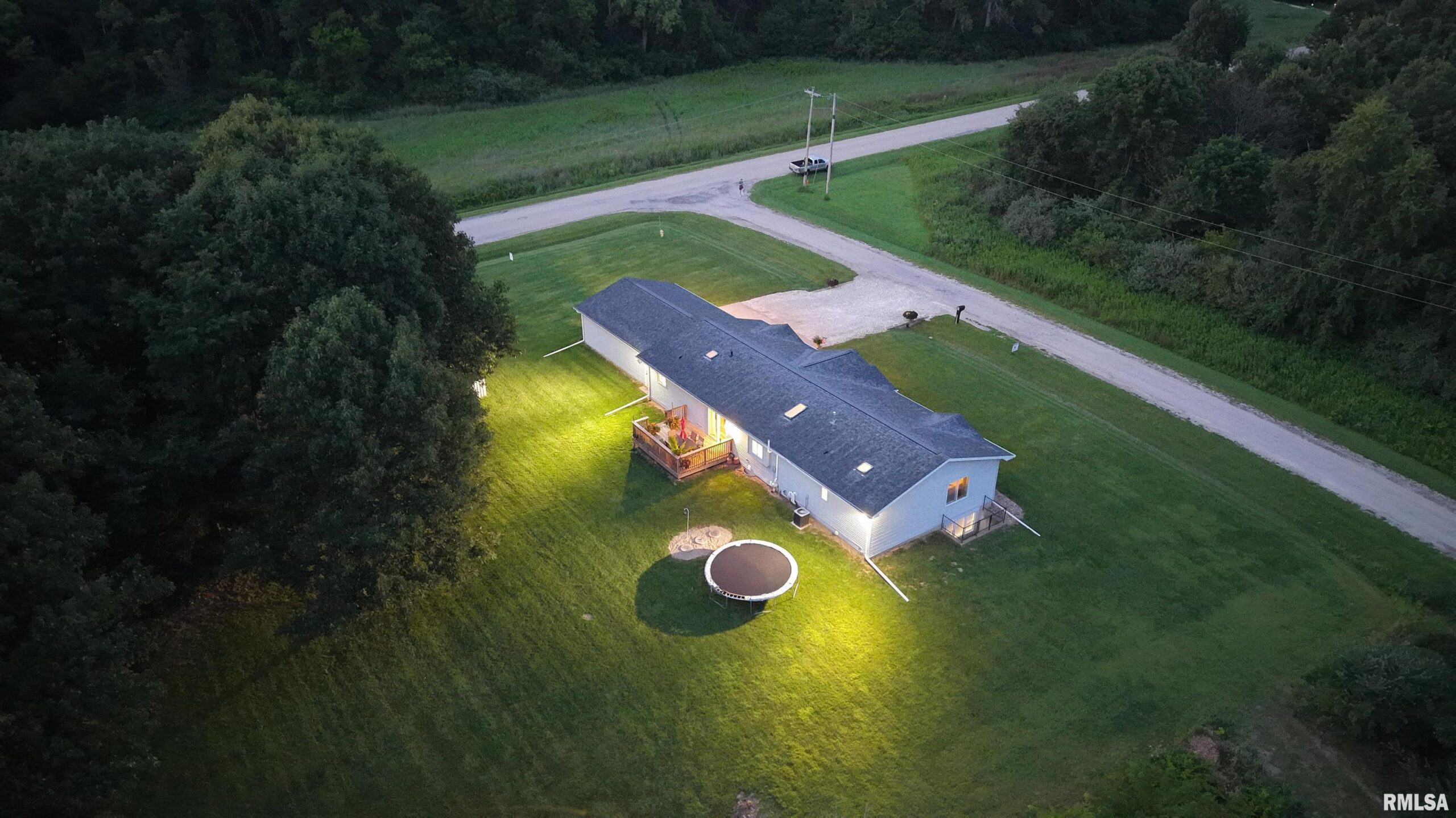 221 RIDGEWOOD Court Dahinda IL